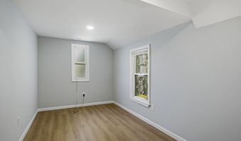 11 Bell St, Bridgeport, CT 06610