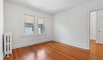 135 Dover Rd, West Hartford, CT 06119