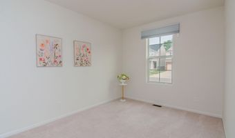 2888 Dillon Dr, Ann Arbor, MI 48105