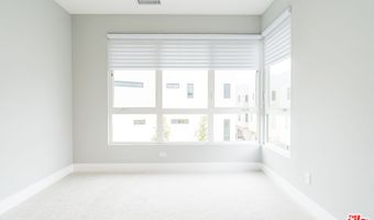 5903 S Westlawn Ave, Los Angeles, CA 90094