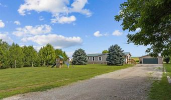 3017 118th St, Amana, IA 52203