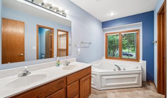 1009 NE 24th Ct, Ankeny, IA 50021