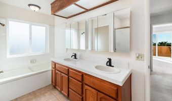 3552 Donna Dr, Carlsbad, CA 92008