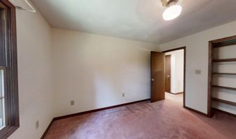 80 Hillcrest Estates Dr, Batesville, IN 47006