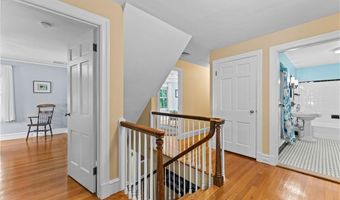 237 Highland Ave, Warwick, RI 02886