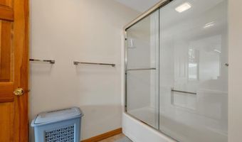156 Big Barndoor Is, Alton, NH 03810