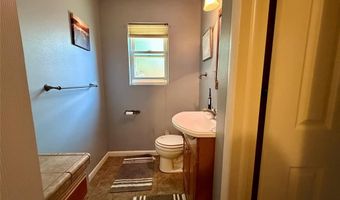 2005 N Canary Ln, Altus, OK 73521