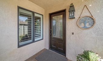 4320 Los Padres Dr, Fallbrook, CA 92028