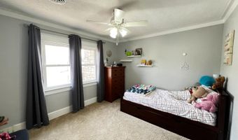 215 N Main St, Batesville, IN 47006