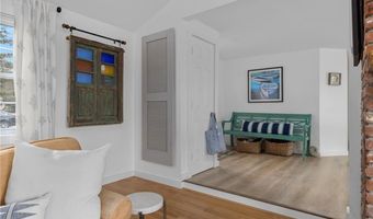 13 Starboard Ave, Jamestown, RI 02835