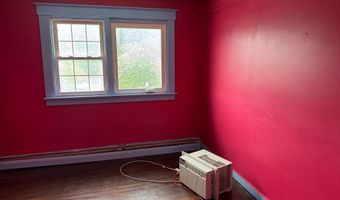 905 County St, Bennington, VT 05201