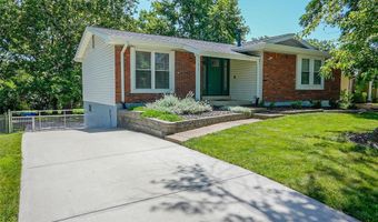 270 Village Creek Dr, Ballwin, MO 63021