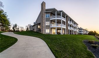 1203 Whispering Shrs, Vermilion, OH 44089