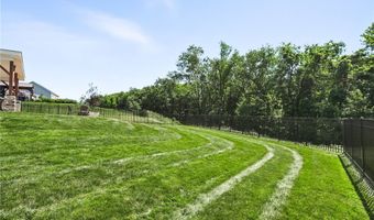 214 Stoneridge Ln, Adams Twp., PA 16046