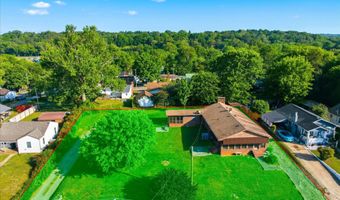 924 E Madison Ave, Athens, TN 37303