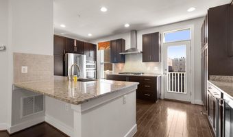 2505 MAIN LINE Blvd, Alexandria, VA 22301