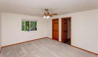 4518 Hemingway Dr, Ames, IA 50014