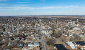 104 S WESTERN Ave, Abingdon, IL 61410