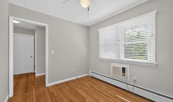 10 Seeley St, Danbury, CT 06810