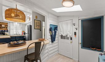 19921 WHALESHEAD Rd M2, Brookings, OR 97415