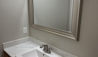 6302 Bishops Pond Ln, Indianapolis, IN 46268