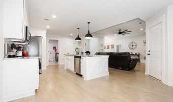 2072 Creekwood Cir, Bauxite, AR 72011