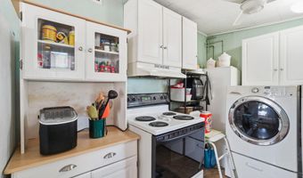 43 FORRESTAL Cir N, Atlantic Beach, FL 32233