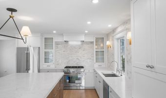 179 32nd St, Avalon, NJ 08202