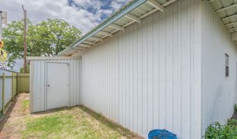 1201 NW 8th Pl, Andrews, TX 79714