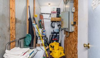 804 S Dixon, Alma, GA 31510