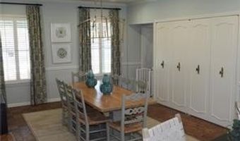 220 Lake Shore Dr, Alma, GA 31510