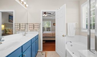 7 Stonesthrow Ct, Bluffton, SC 29910