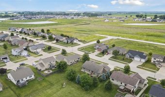 517 28th St SE, Altoona, IA 50009