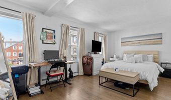 649 E 2nd 2, Boston, MA 02127
