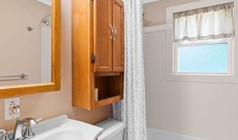 29 Fox Hill Rd, Billerica, MA 01821