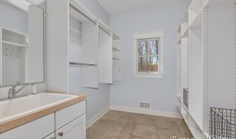 8790 Laurel Ridge Dr SE, Alto, MI 49302
