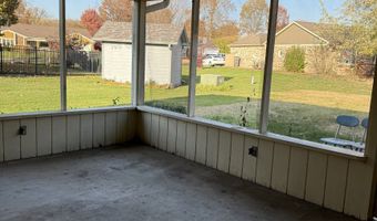 8815 Royal Meadow Dr, Indianapolis, IN 46217