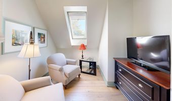 75 Court St, Belfast, ME 04915