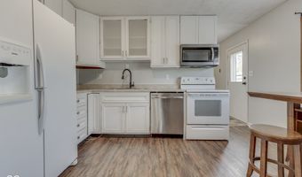 127 Oxbow Rd, Bargersville, IN 46106