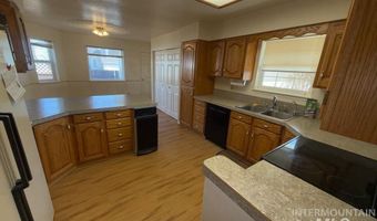 5967 Noah St, Chubbuck, ID 83202