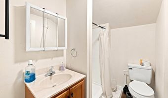 270 N Brookfield Rd, Barre, MA 01005
