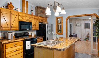 215 Erwin Rd, Adairsville, GA 30103