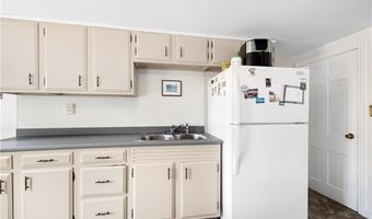 23 Preston Dr, North Kingstown, RI 02852