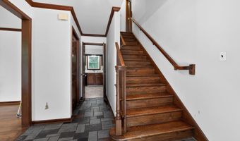 6 DONNA Dr, Bear, DE 19701