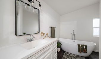 316 S 9th St, Benton City, WA 99320