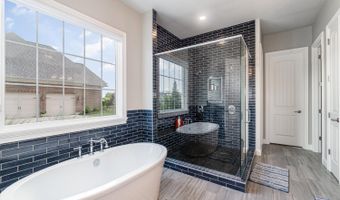 8659 Coveview Ct, Deerfield, OH 45040