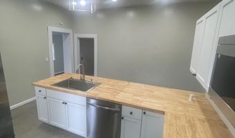 801 S Main St, Bicknell, IN 47512