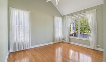 40418 N South Newport Dr, Antioch, IL 60002