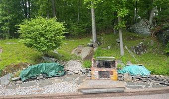 25 Earl St, Lincoln, RI 02865
