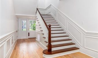 2736 GEORGES Ln, Alexandria, LA 71301